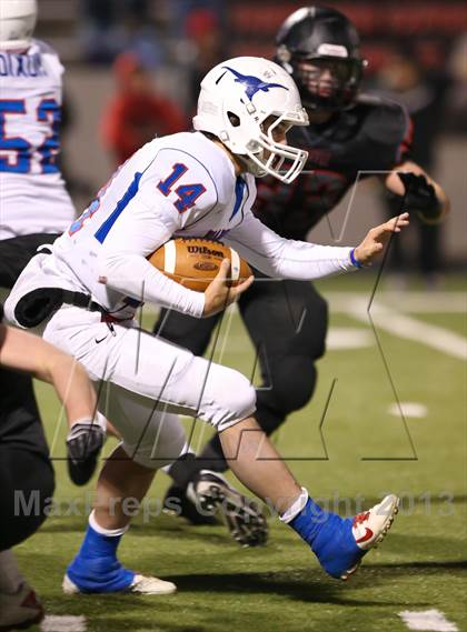 Thumbnail 3 in Graham vs Argyle (UIL 3A D2 Semifinal) photogallery.