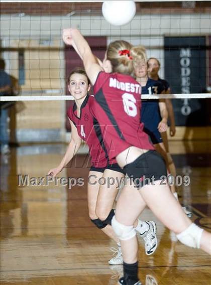 Thumbnail 3 in Nevada Union @ Modesto (CIF SJS D1 Playoffs) photogallery.