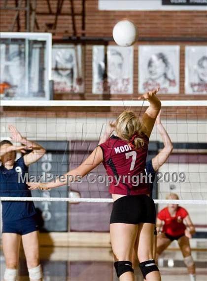 Thumbnail 3 in Nevada Union @ Modesto (CIF SJS D1 Playoffs) photogallery.