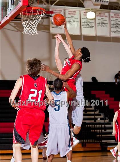 Thumbnail 2 in Nimitz vs Coppell (CFB Invitational) photogallery.