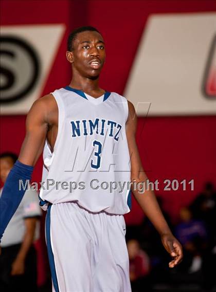 Thumbnail 2 in Nimitz vs Coppell (CFB Invitational) photogallery.