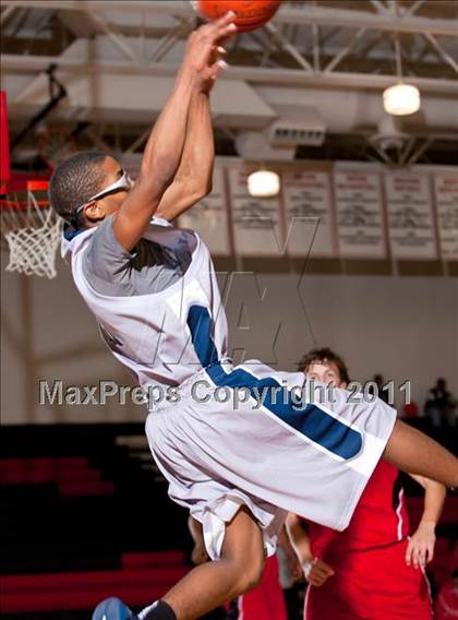 Thumbnail 3 in Nimitz vs Coppell (CFB Invitational) photogallery.