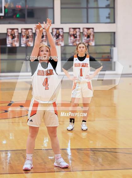 Thumbnail 2 in Grand Saline vs Spring Hill photogallery.