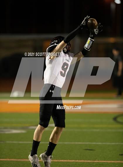 Thumbnail 2 in La Jolla vs. Scripps Ranch (CIF SDS D2 Championship) photogallery.