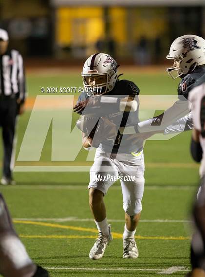 Thumbnail 2 in La Jolla vs. Scripps Ranch (CIF SDS D2 Championship) photogallery.