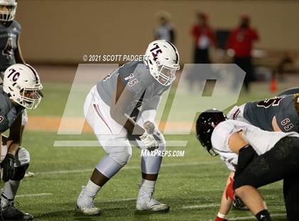 Thumbnail 2 in La Jolla vs. Scripps Ranch (CIF SDS D2 Championship) photogallery.