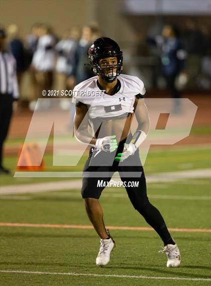 Thumbnail 3 in La Jolla vs. Scripps Ranch (CIF SDS D2 Championship) photogallery.