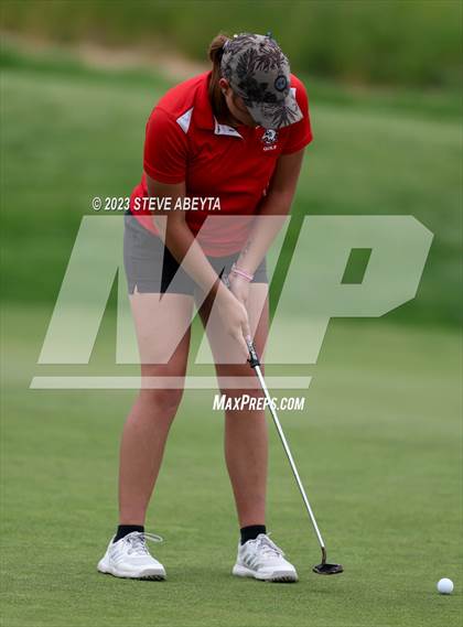 Thumbnail 2 in CHSAA 5A State Championship photogallery.