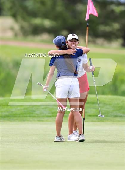 Thumbnail 3 in CHSAA 5A State Championship photogallery.