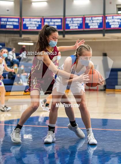 Thumbnail 3 in Winnacunnet vs. Portsmouth (NHIAA Divison1 1st Round) photogallery.