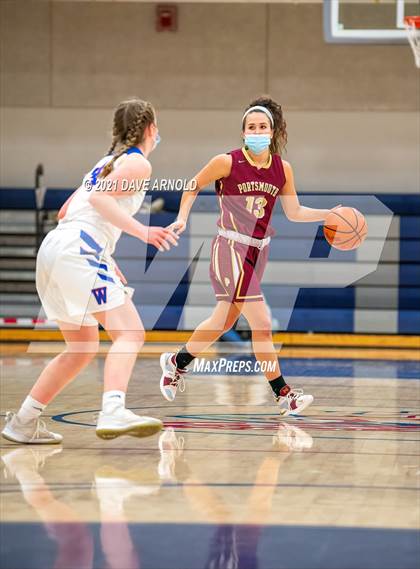 Thumbnail 2 in Winnacunnet vs. Portsmouth (NHIAA Divison1 1st Round) photogallery.