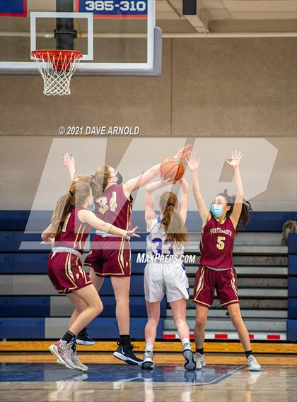 Thumbnail 3 in Winnacunnet vs. Portsmouth (NHIAA Divison1 1st Round) photogallery.