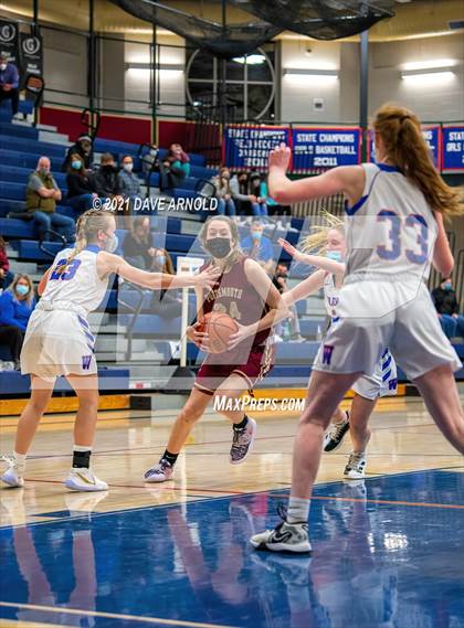 Thumbnail 1 in Winnacunnet vs. Portsmouth (NHIAA Divison1 1st Round) photogallery.
