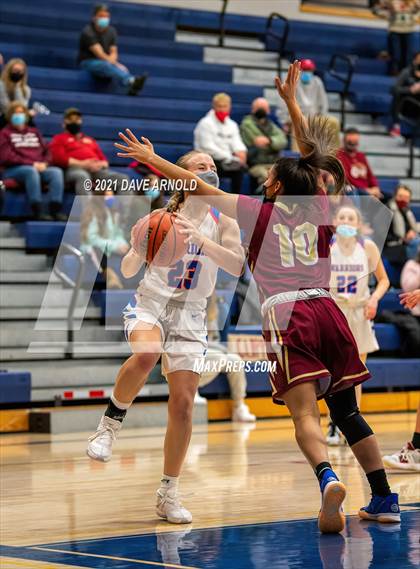 Thumbnail 1 in Winnacunnet vs. Portsmouth (NHIAA Divison1 1st Round) photogallery.