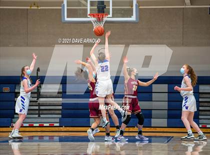 Thumbnail 1 in Winnacunnet vs. Portsmouth (NHIAA Divison1 1st Round) photogallery.