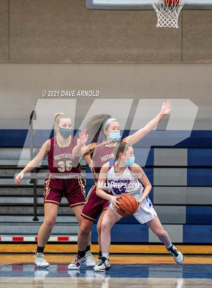 Thumbnail 3 in Winnacunnet vs. Portsmouth (NHIAA Divison1 1st Round) photogallery.