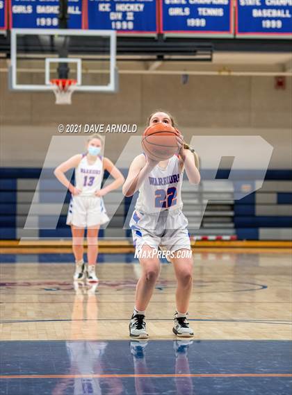 Thumbnail 3 in Winnacunnet vs. Portsmouth (NHIAA Divison1 1st Round) photogallery.