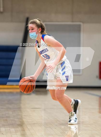 Thumbnail 3 in Winnacunnet vs. Portsmouth (NHIAA Divison1 1st Round) photogallery.