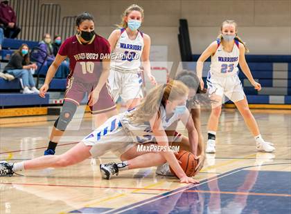 Thumbnail 2 in Winnacunnet vs. Portsmouth (NHIAA Divison1 1st Round) photogallery.