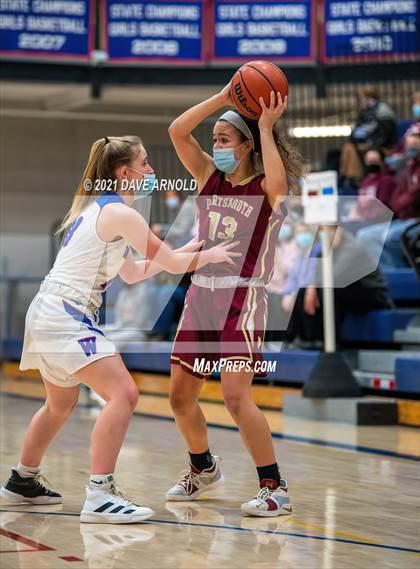 Thumbnail 1 in Winnacunnet vs. Portsmouth (NHIAA Divison1 1st Round) photogallery.