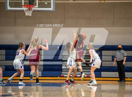 Thumbnail 3 in Winnacunnet vs. Portsmouth (NHIAA Divison1 1st Round) photogallery.