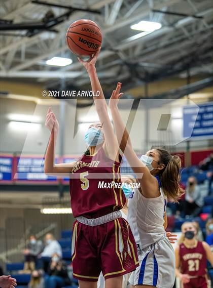 Thumbnail 2 in Winnacunnet vs. Portsmouth (NHIAA Divison1 1st Round) photogallery.