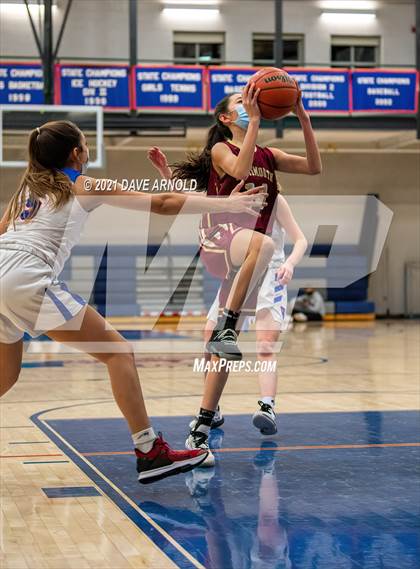 Thumbnail 1 in Winnacunnet vs. Portsmouth (NHIAA Divison1 1st Round) photogallery.
