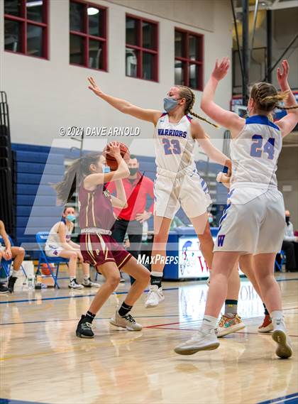 Thumbnail 1 in Winnacunnet vs. Portsmouth (NHIAA Divison1 1st Round) photogallery.