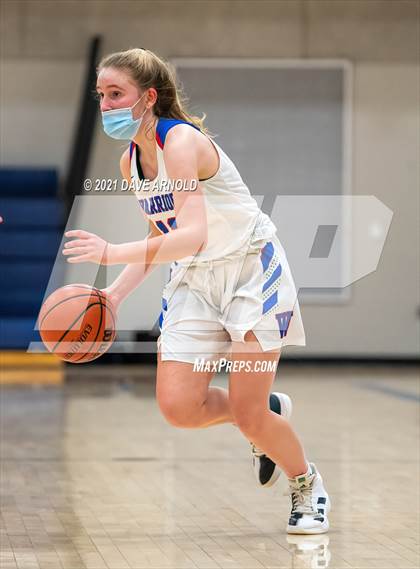 Thumbnail 1 in Winnacunnet vs. Portsmouth (NHIAA Divison1 1st Round) photogallery.
