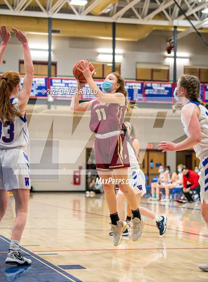 Thumbnail 3 in Winnacunnet vs. Portsmouth (NHIAA Divison1 1st Round) photogallery.