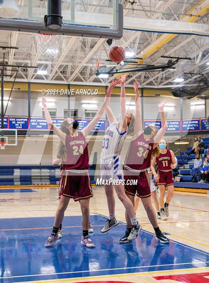 Thumbnail 2 in Winnacunnet vs. Portsmouth (NHIAA Divison1 1st Round) photogallery.