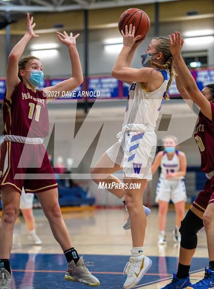 Thumbnail 2 in Winnacunnet vs. Portsmouth (NHIAA Divison1 1st Round) photogallery.