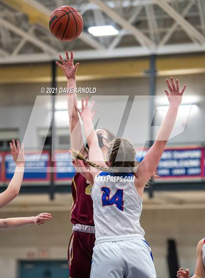Thumbnail 1 in Winnacunnet vs. Portsmouth (NHIAA Divison1 1st Round) photogallery.