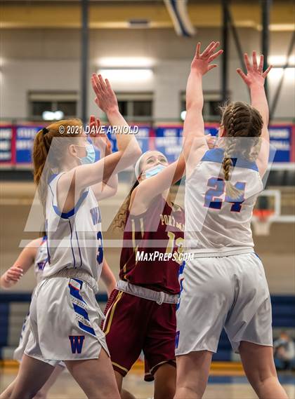 Thumbnail 2 in Winnacunnet vs. Portsmouth (NHIAA Divison1 1st Round) photogallery.