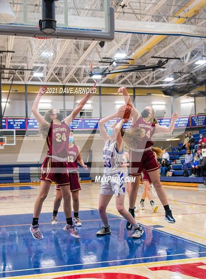 Thumbnail 2 in Winnacunnet vs. Portsmouth (NHIAA Divison1 1st Round) photogallery.