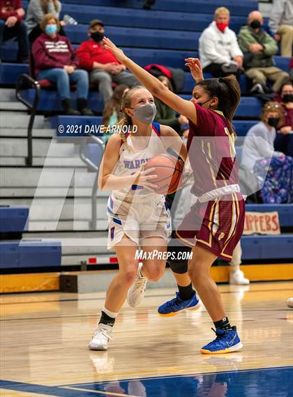 Thumbnail 3 in Winnacunnet vs. Portsmouth (NHIAA Divison1 1st Round) photogallery.