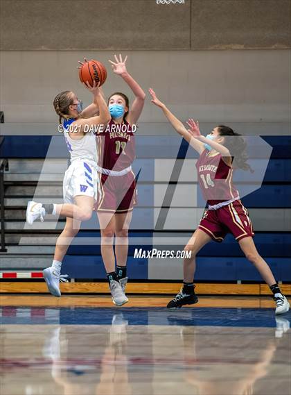 Thumbnail 3 in Winnacunnet vs. Portsmouth (NHIAA Divison1 1st Round) photogallery.