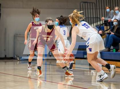 Thumbnail 1 in Winnacunnet vs. Portsmouth (NHIAA Divison1 1st Round) photogallery.