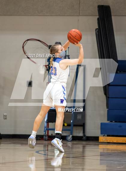 Thumbnail 3 in Winnacunnet vs. Portsmouth (NHIAA Divison1 1st Round) photogallery.