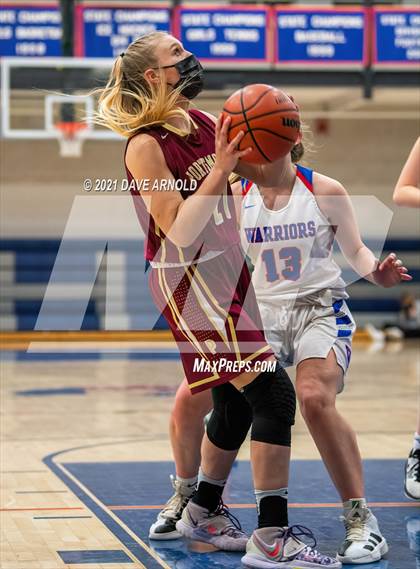 Thumbnail 3 in Winnacunnet vs. Portsmouth (NHIAA Divison1 1st Round) photogallery.