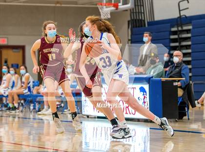 Thumbnail 1 in Winnacunnet vs. Portsmouth (NHIAA Divison1 1st Round) photogallery.