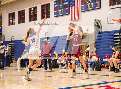 Thumbnail 3 in Winnacunnet vs. Portsmouth (NHIAA Divison1 1st Round) photogallery.