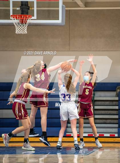 Thumbnail 2 in Winnacunnet vs. Portsmouth (NHIAA Divison1 1st Round) photogallery.