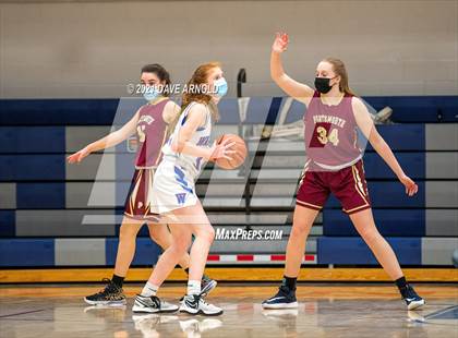 Thumbnail 3 in Winnacunnet vs. Portsmouth (NHIAA Divison1 1st Round) photogallery.