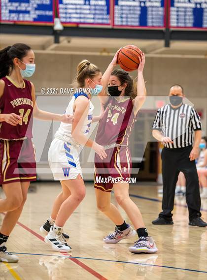 Thumbnail 2 in Winnacunnet vs. Portsmouth (NHIAA Divison1 1st Round) photogallery.