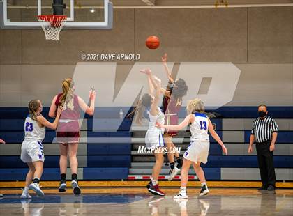 Thumbnail 2 in Winnacunnet vs. Portsmouth (NHIAA Divison1 1st Round) photogallery.