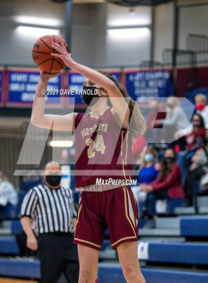 Thumbnail 3 in Winnacunnet vs. Portsmouth (NHIAA Divison1 1st Round) photogallery.