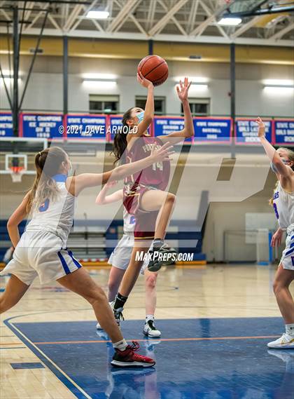 Thumbnail 2 in Winnacunnet vs. Portsmouth (NHIAA Divison1 1st Round) photogallery.