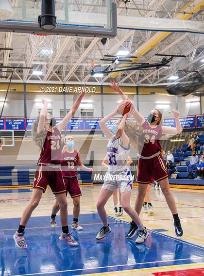 Thumbnail 1 in Winnacunnet vs. Portsmouth (NHIAA Divison1 1st Round) photogallery.