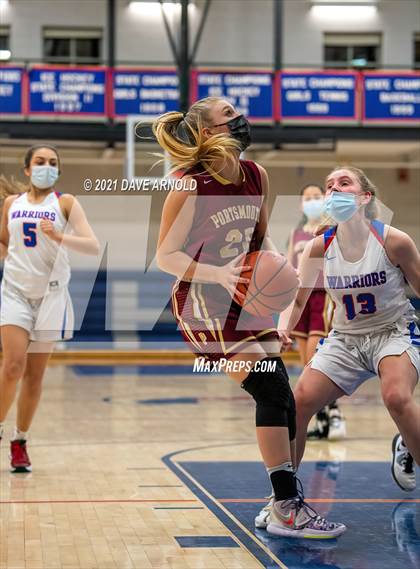 Thumbnail 2 in Winnacunnet vs. Portsmouth (NHIAA Divison1 1st Round) photogallery.